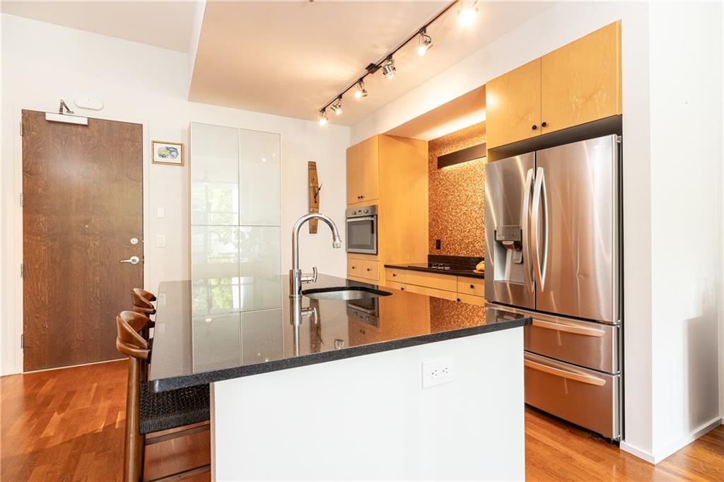 130 Arizona Avenue NE 204