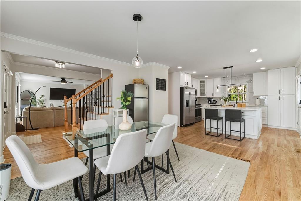 3880 W Cooper Lake Drive SE