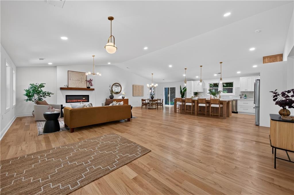 6835 Castleton Drive