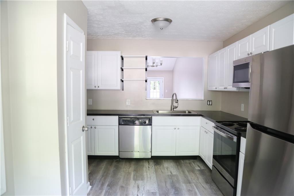 OLD FARM PLACE - Residential Lease