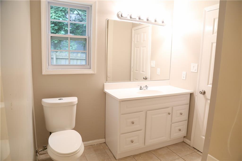 OLD FARM PLACE - Residential Lease