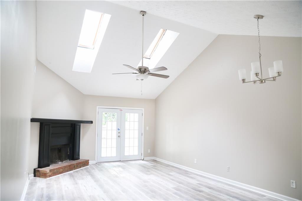 OLD FARM PLACE - Residential Lease