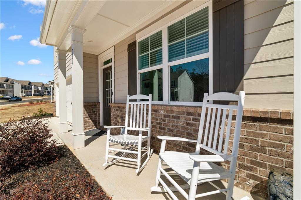 311 Ivy Chase Loop, Dallas, Georgia image 2