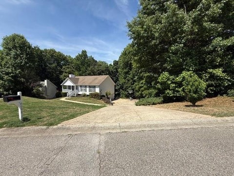 Homes For Sale - 4098 Parks Road<br/> Hall County, Flowery Branch, GA 30542