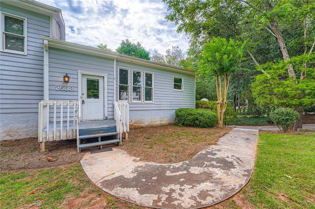 2538 Morgan Lake Drive NE