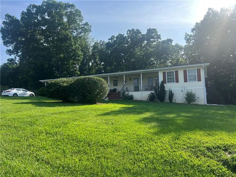 312 Gail Street NW Adairsville GA 30103