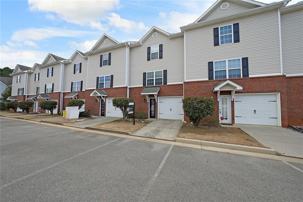 43 Middlebrook Drive, Cartersville, Georgia image 2