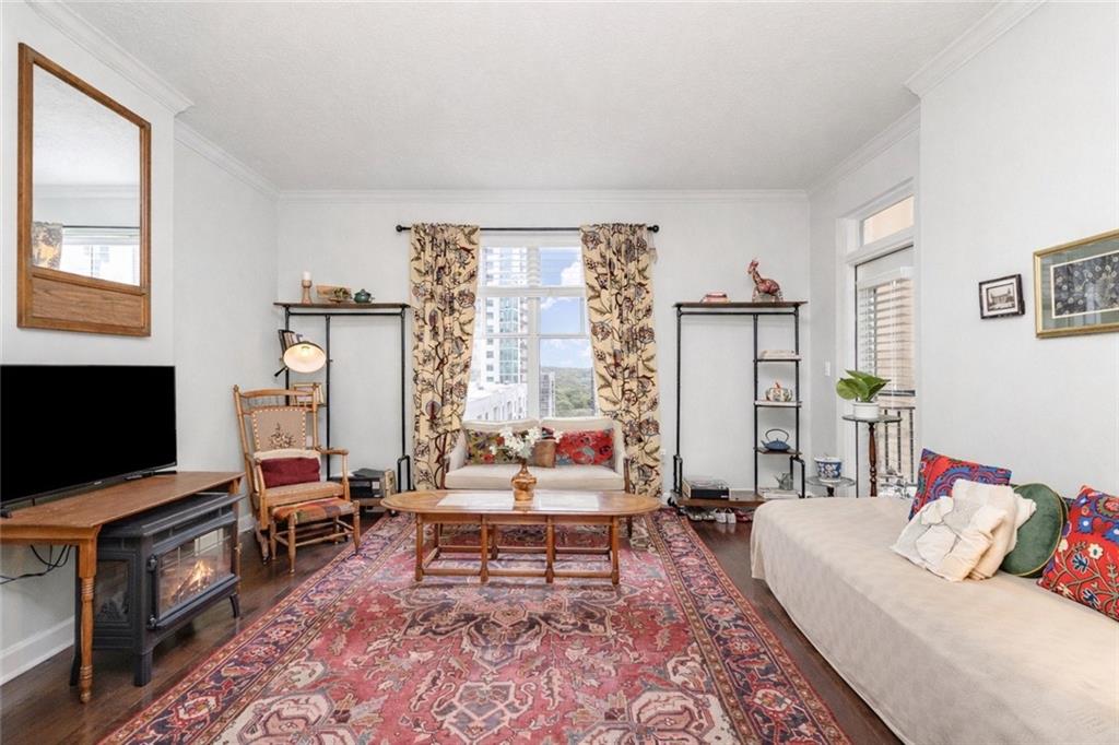 1101 Juniper Street NE 822