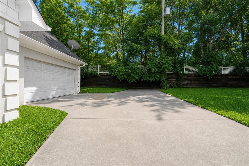 51 Pine Avenue