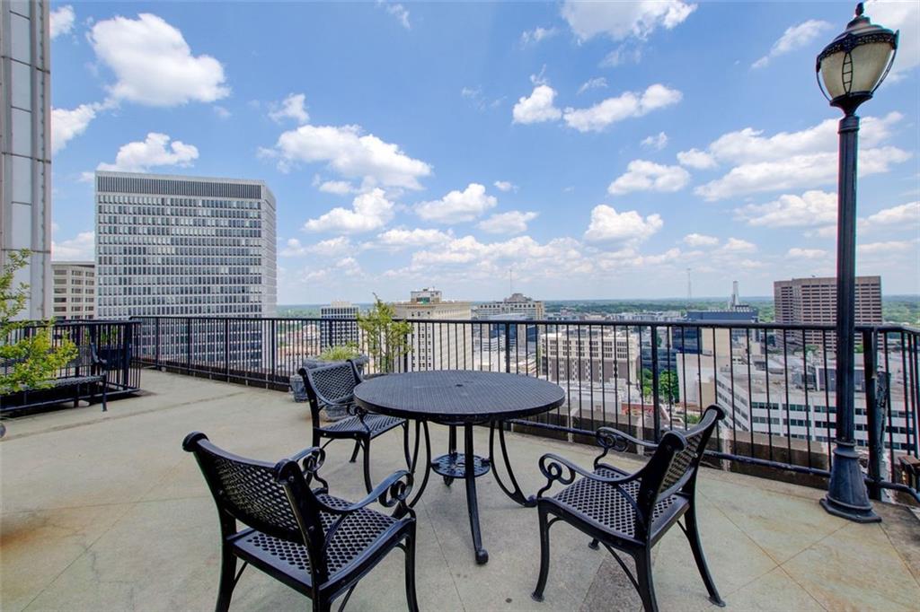 32 PEACHTREE Street NW 1102