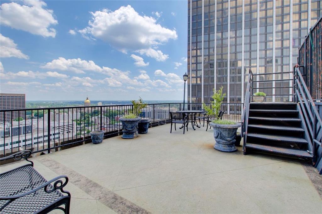 32 PEACHTREE Street NW 1102