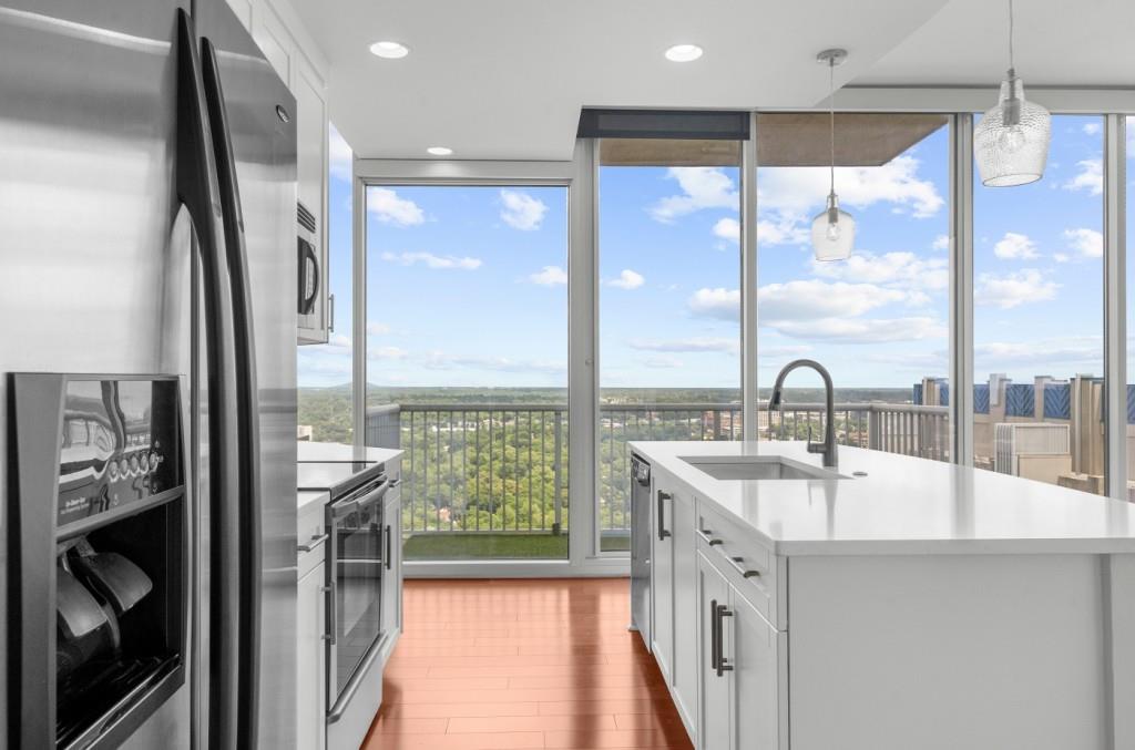 855 Peachtree Street NE 2513