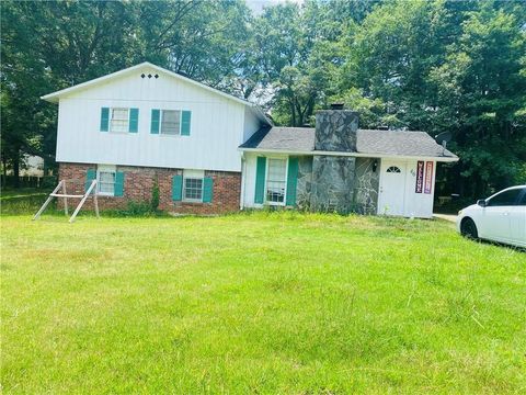 Homes For Sale - 46 W Wedgewood Circle<br/> Newnan, GA 30263