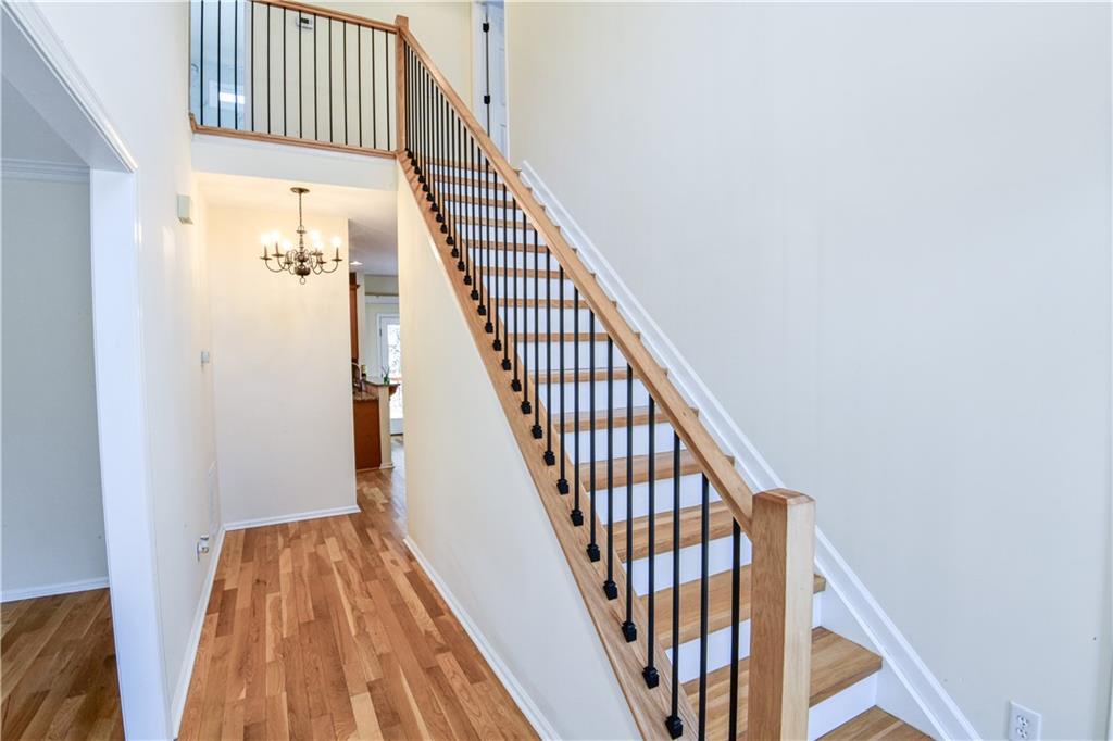 1865 Oak Tree Hollow