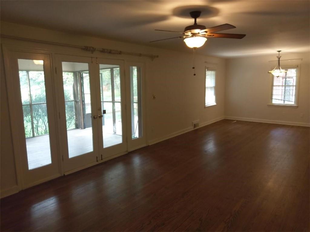 1776 Rosalind Drive NE