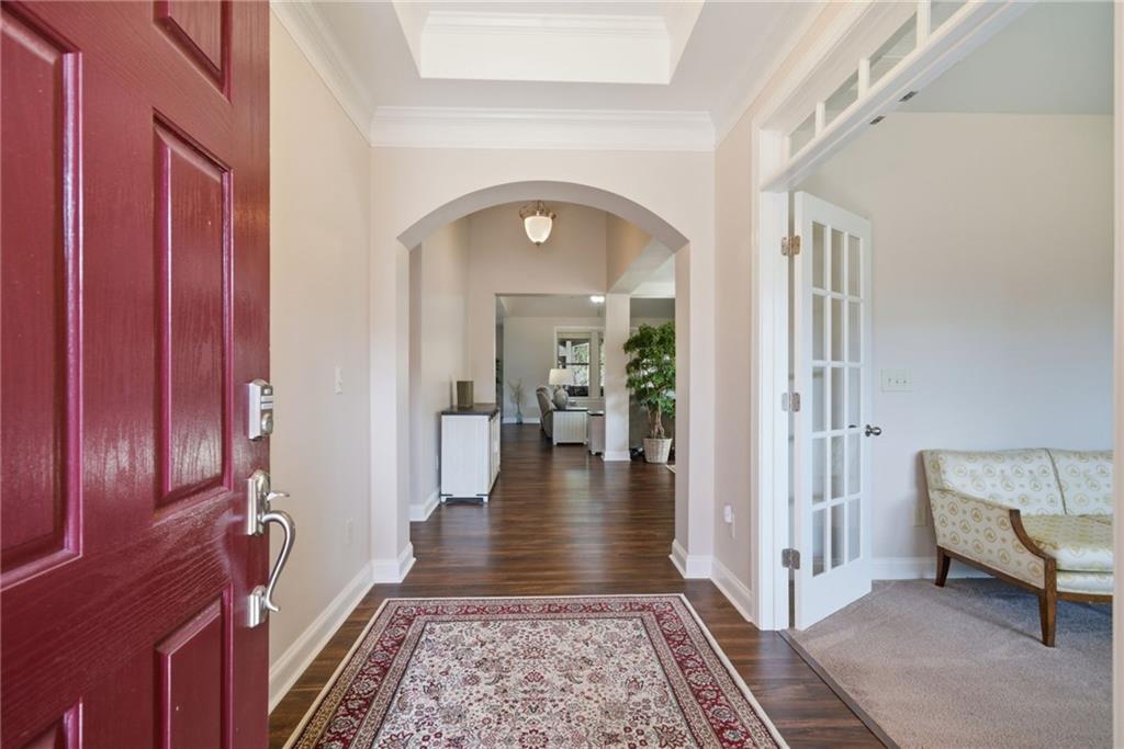 6180 Bluff Heights Drive