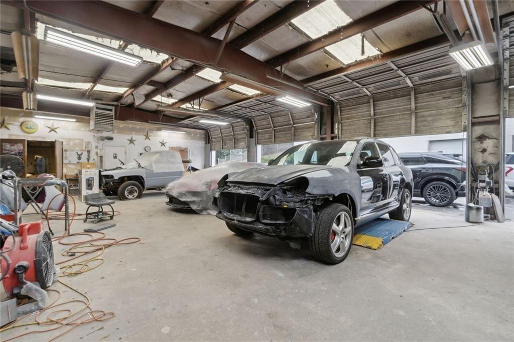 1875 Airport Industrial Park Drive SE