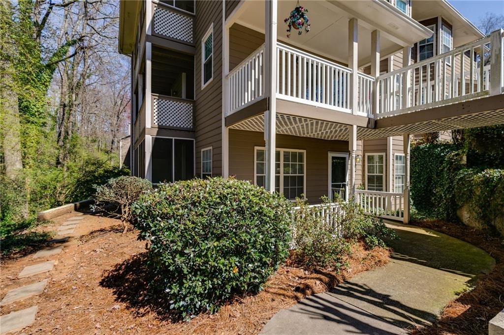 2135 N Forest Trail, Dunwoody, Georgia image 3