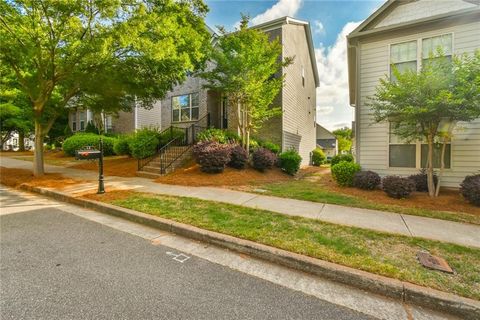 Homes For Sale - 28 Privet Circle<br/> Suwanee, GA 30024