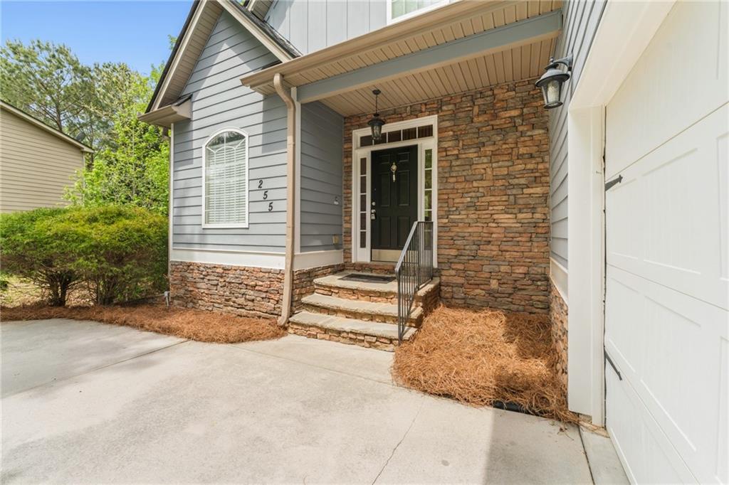 255 Village Park Drive, Newnan, Georgia image 4