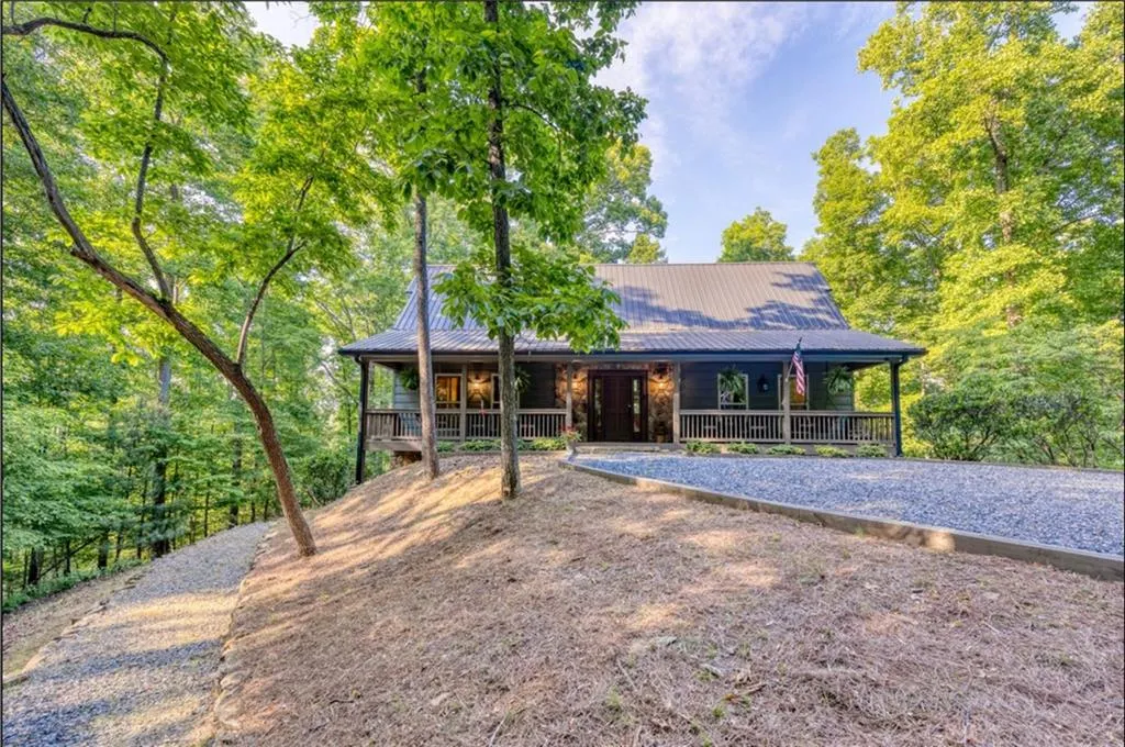 Ellijay, Georgia 30540, United States, 4 Bedrooms Bedrooms, ,3 BathroomsBathrooms,Residential,Active,41248