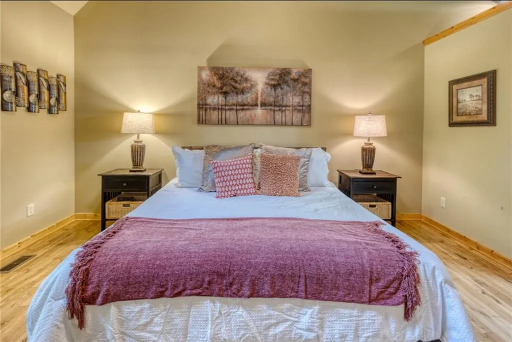 Ellijay, Georgia 30540, United States, 4 Bedrooms Bedrooms, ,3 BathroomsBathrooms,Residential,Active,41248