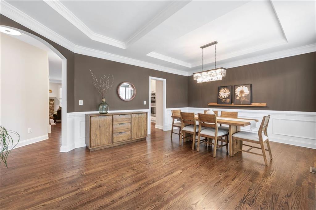 1299 Dunwoody Cove, Atlanta, Georgia image 4
