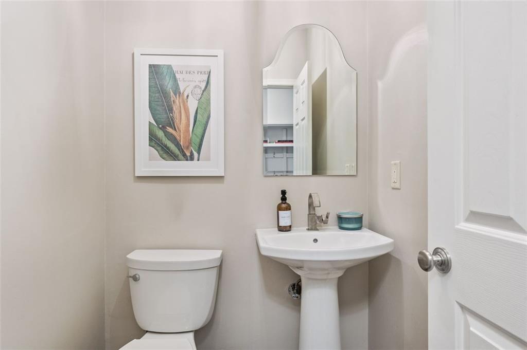 1299 Dunwoody Cove, Atlanta, Georgia image 15