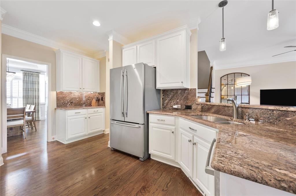 1299 Dunwoody Cove, Atlanta, Georgia image 11