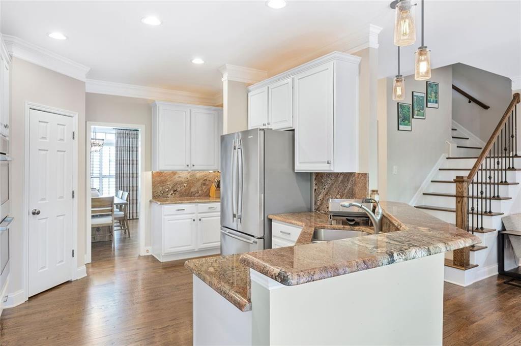 1299 Dunwoody Cove, Atlanta, Georgia image 10