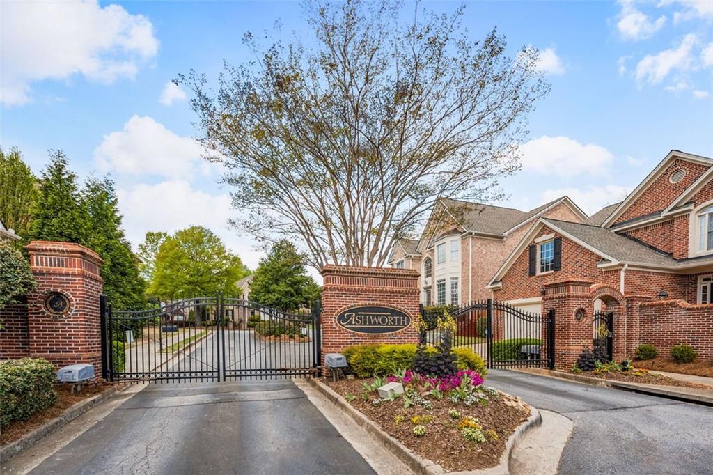 1299 Dunwoody Cove, Atlanta, Georgia image 36