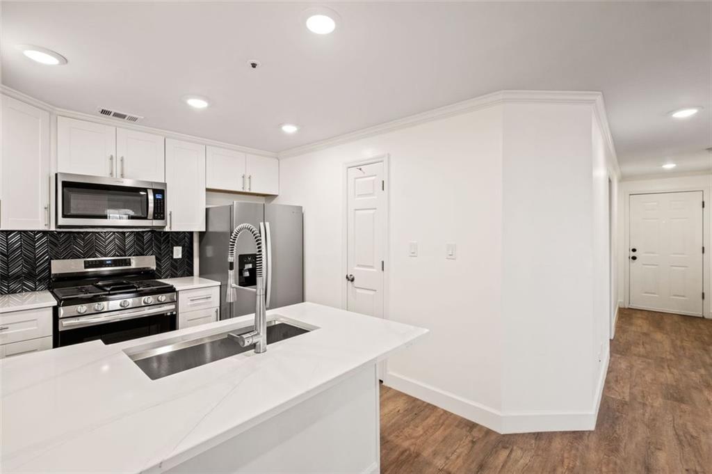 Overlook - Residential Lease
