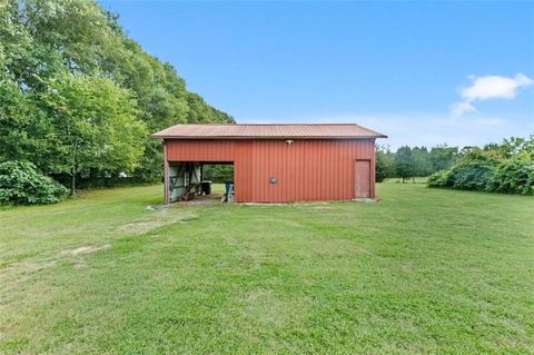 A home in Dacula