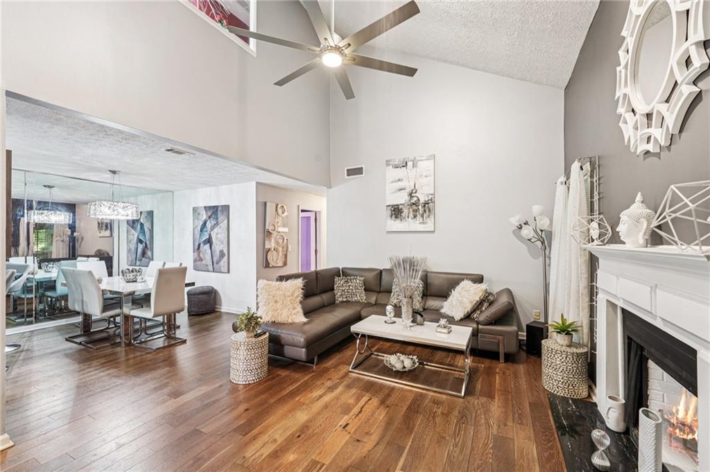 4467 Pineridge Circle