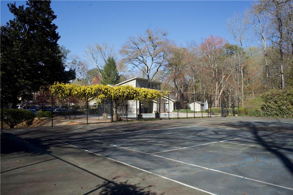 2211 Surrey Court, Marietta, Georgia image 18