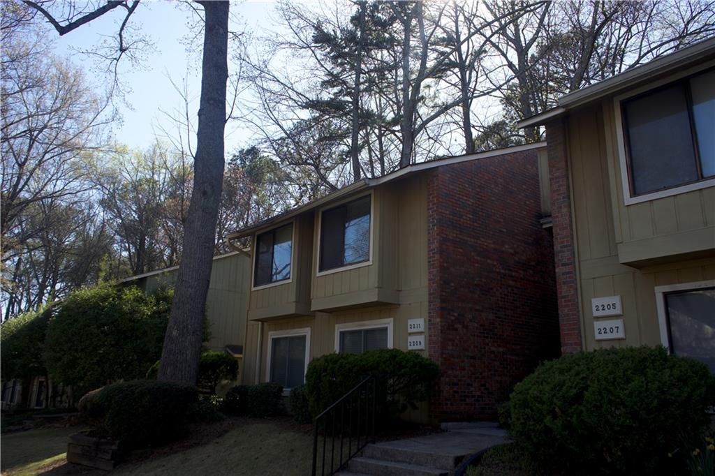 2211 Surrey Court, Marietta, Georgia image 1