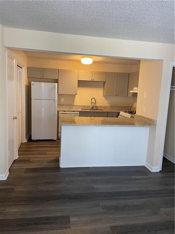 Oakpointe Neighborhood - Residential Lease