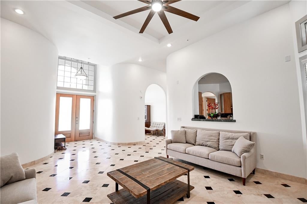 412 Trilium Trail
