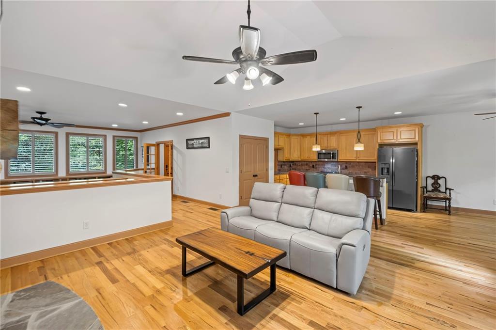 6324 Chesla Drive, Gainesville, Georgia image 9