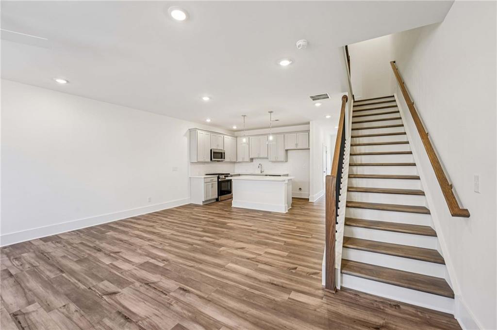 1532 Bryson Drive NW