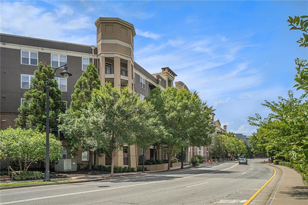 390 17th Street NW 6013
