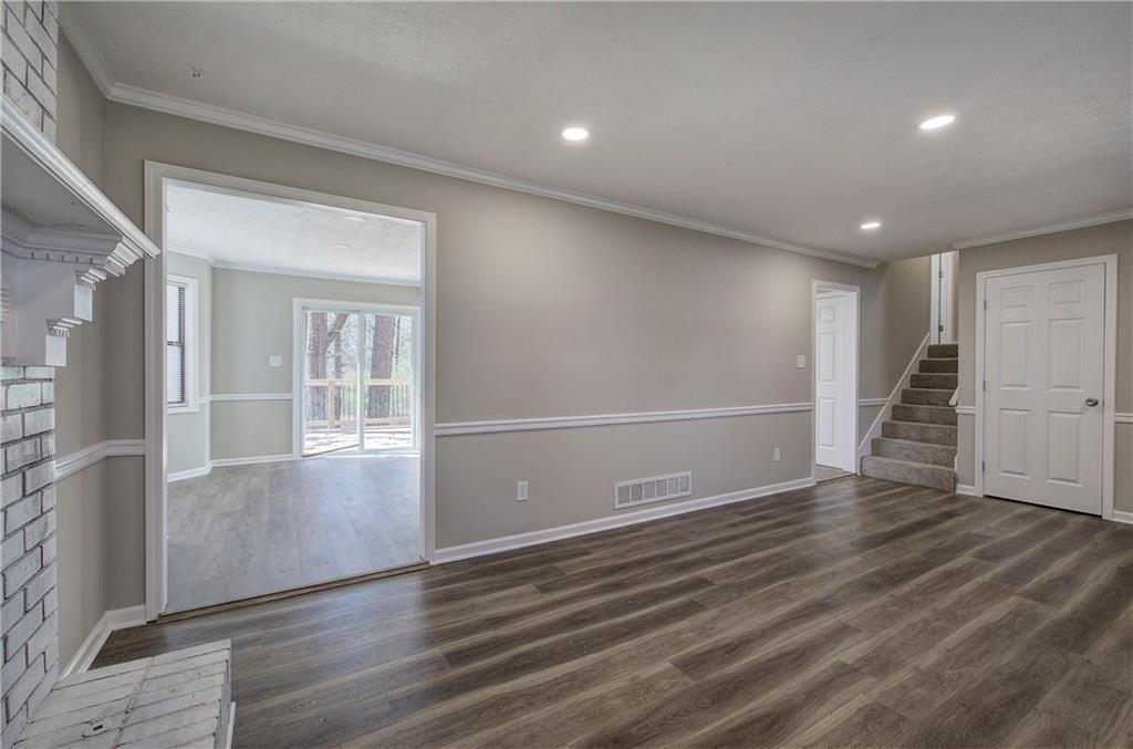 3184 Pinto Drive, Powder Springs, Georgia image 8