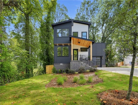 Homes For Sale - 1302 Bernard Street<br/> Atlanta, GA 30314