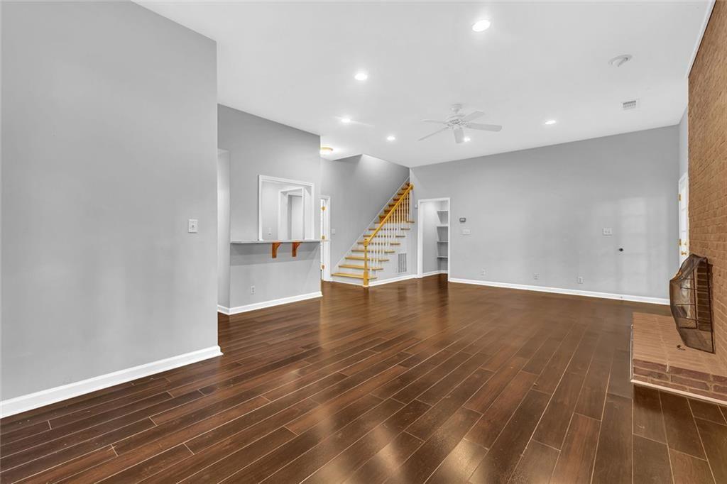 CHARTWELL - Residential