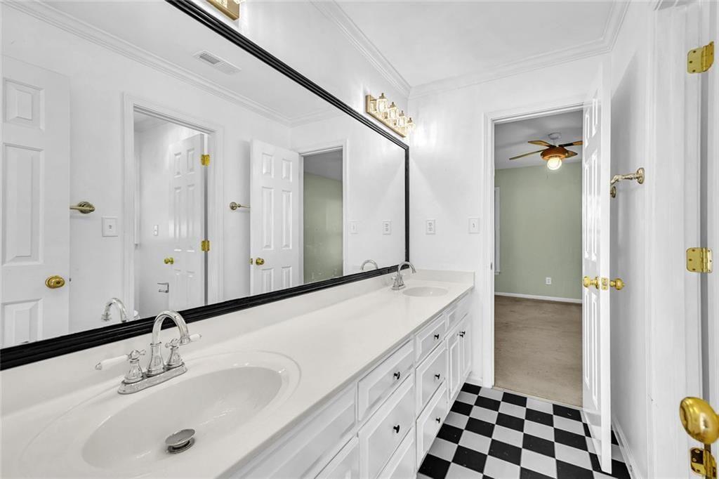 CHARTWELL - Residential