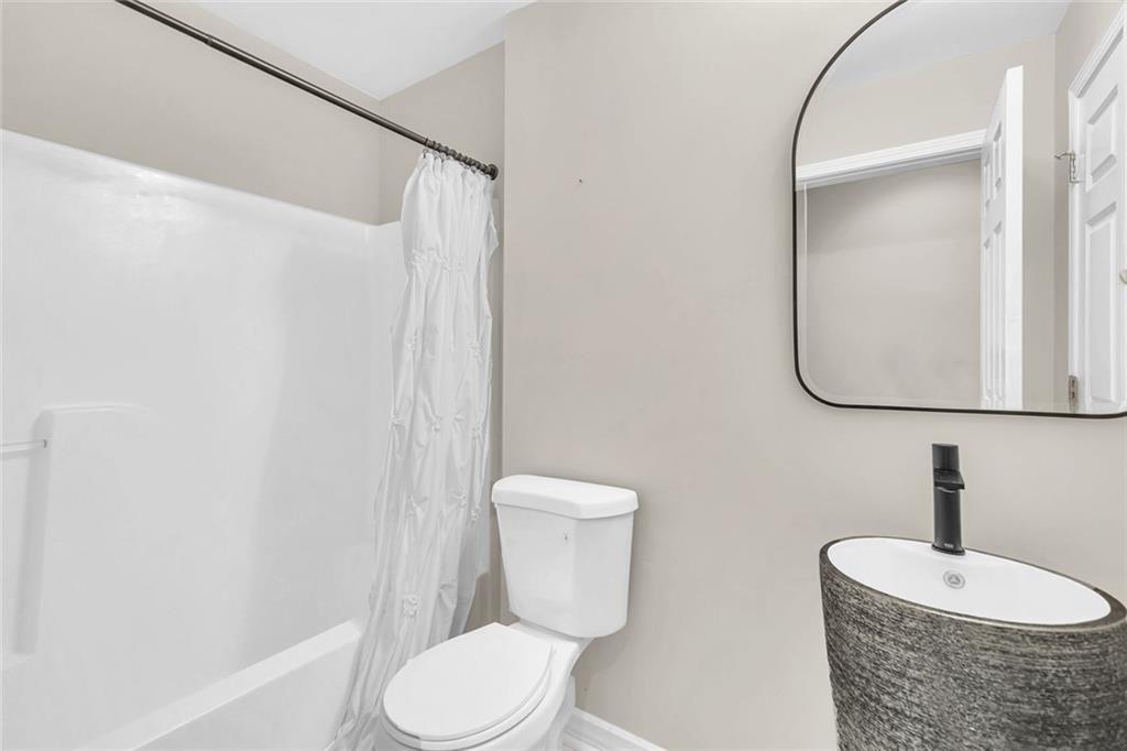 CHARTWELL - Residential