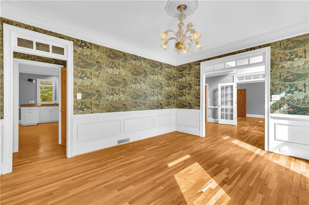 CHARTWELL - Residential