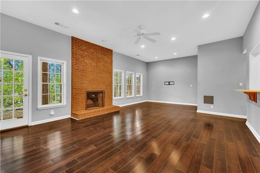 CHARTWELL - Residential