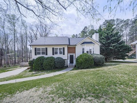 Homes For Sale - 244 Stonehenge Drive<br/> Dallas, GA 30157