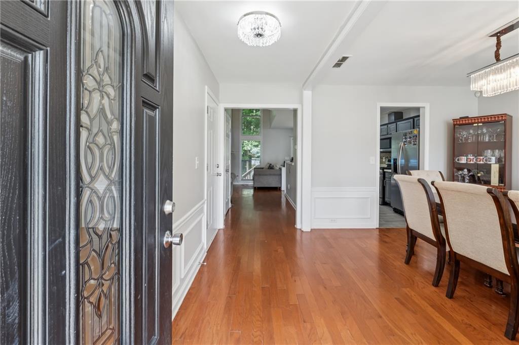 2000 Maple Ridge Court NW